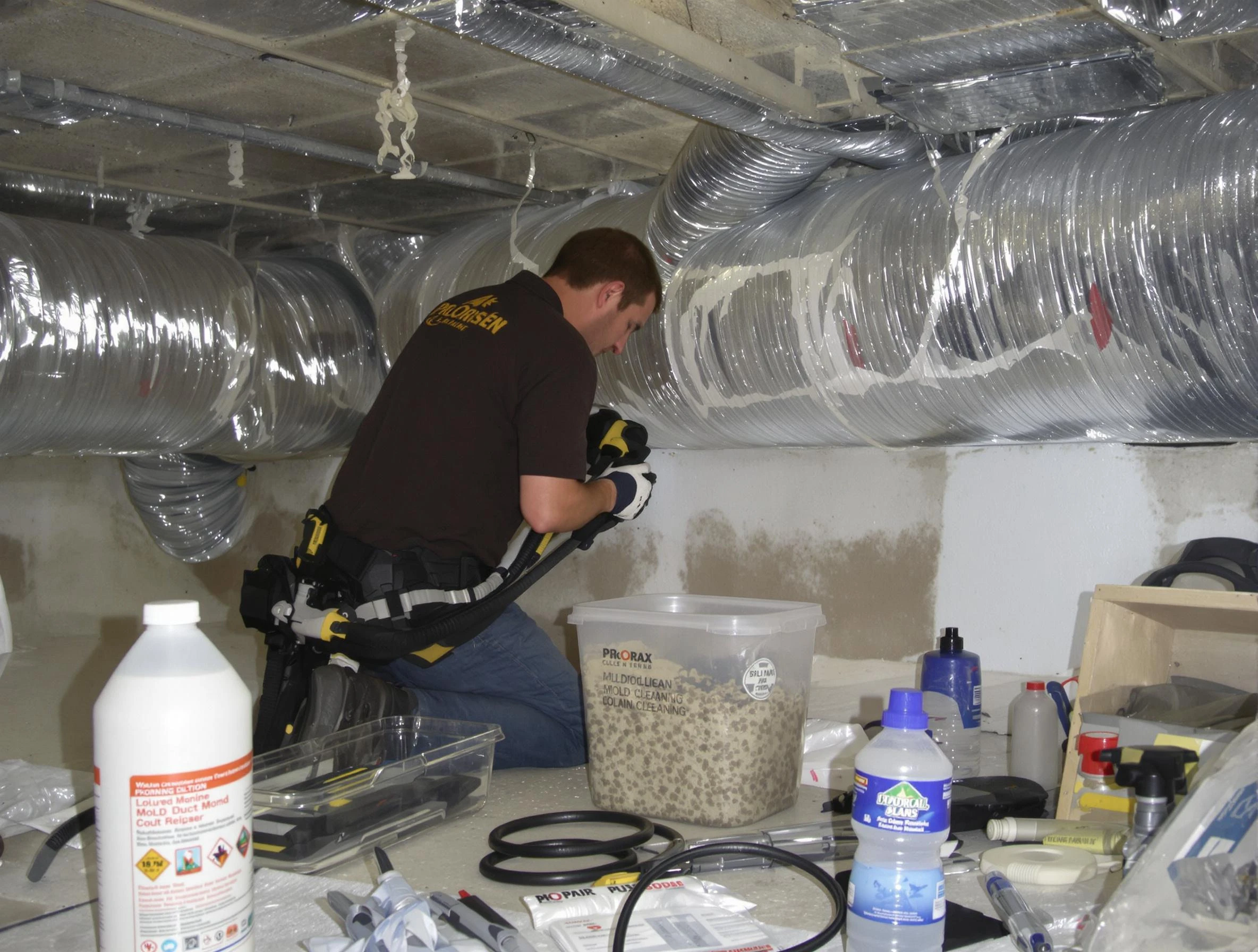 Bethany Air Duct Cleaning specialist performing professional mold removal from air ducts in Bethany